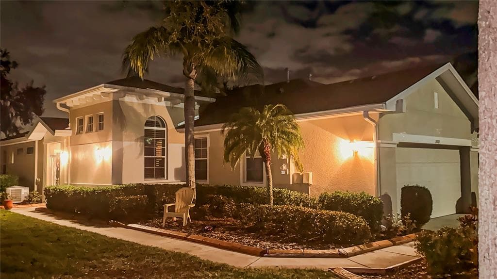 2069 SIFIELD GREENS WAY UNIT 102