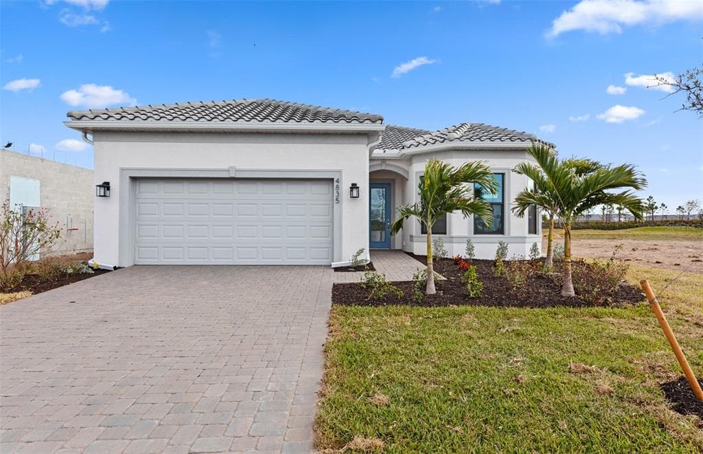 4835 IVY PEARL WAY LAKEWOOD RANCH, FL 34211