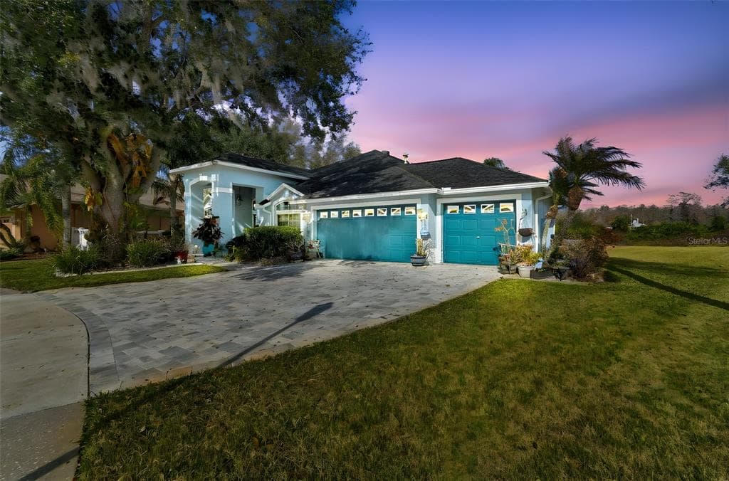 10022 OXFORD CHAPEL DRIVE TAMPA, FL 33647