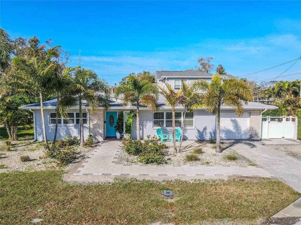 1000 VARONA STREET BELLEAIR, FL 33756
