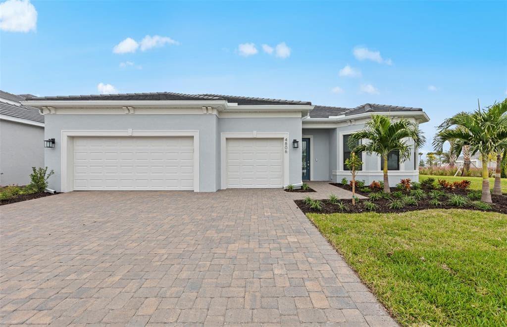4806 EMPIRE LANDING RUN LAKEWOOD RANCH, FL 34211