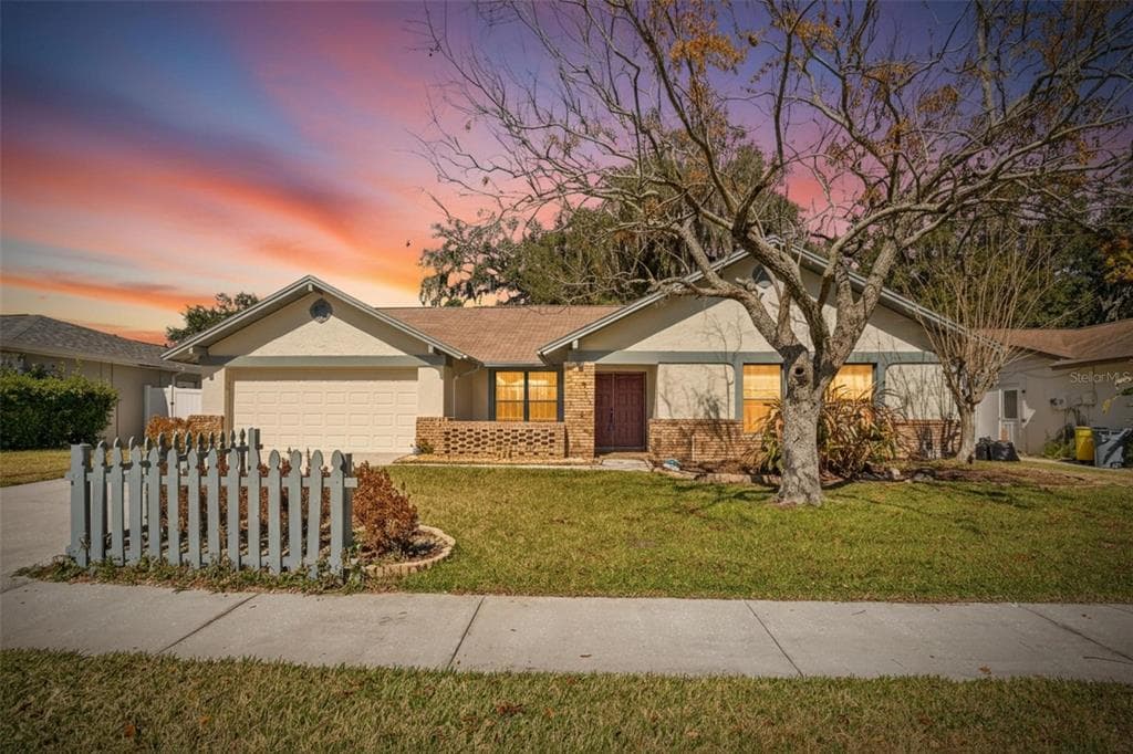 1741 SHADY LEAF DRIVE VALRICO, FL 33596