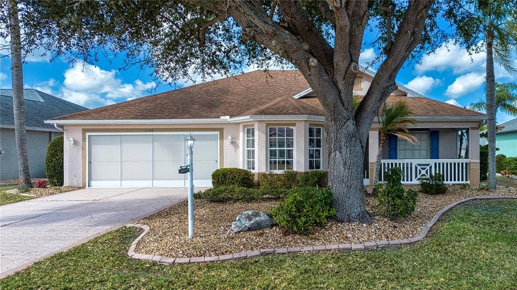 2308 EMERALD LAKE DRIVE SUN CITY CENTER, FL 33573
