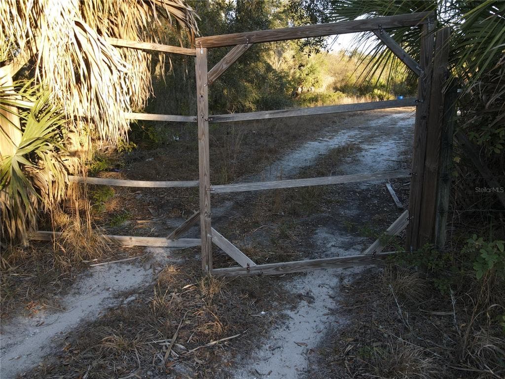 14420 HIGHLAND ROAD WIMAUMA, FL 33598