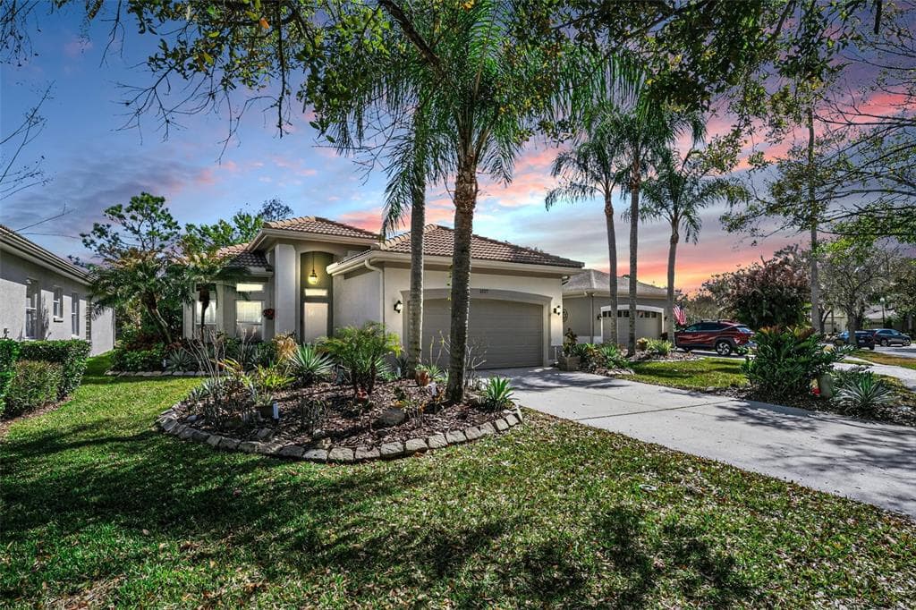 1527 WOODSTREAM DRIVE OLDSMAR, FL 34677