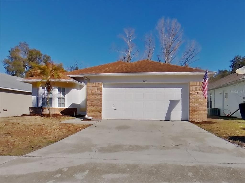 647 WHITETAIL LOOP APOPKA, FL 32703
