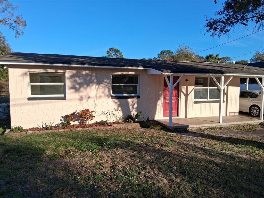 10713 MCINTOSH ROAD THONOTOSASSA, FL 33592