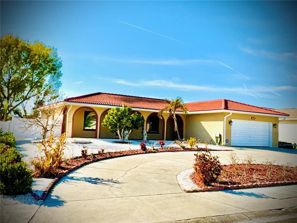 6512 MANILA PALM WAY APOLLO BEACH, FL 33572