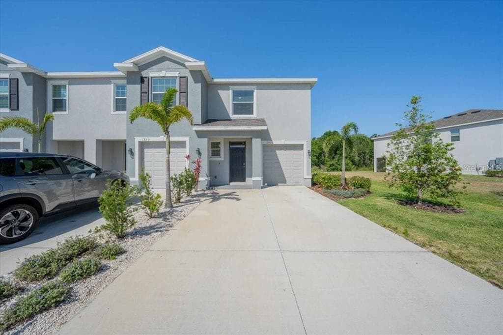1926 PLEASANT MAPLE COURT BRADENTON, FL 34211