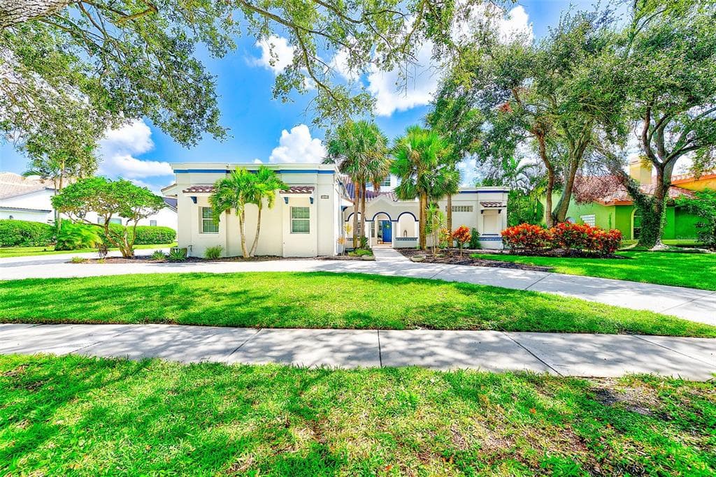 7462 WATERSILK DRIVE N PINELLAS PARK, FL 33782