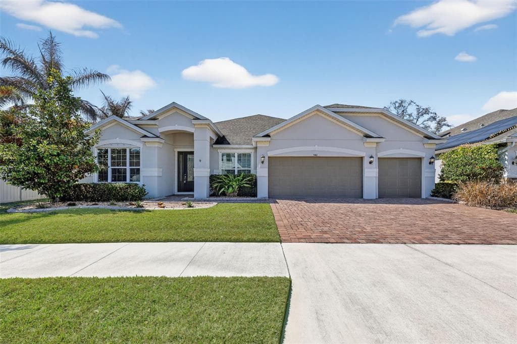5411 CAMBERWELL LANE