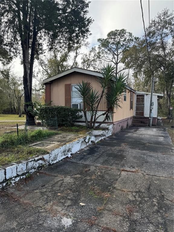12748 VIA PLAZA WAY NEW PORT RICHEY, FL 34654