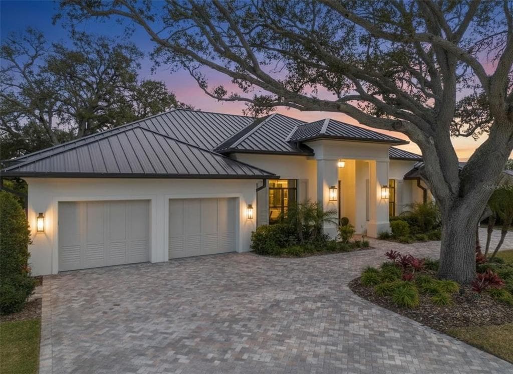 634 POINSETTIA ROAD BELLEAIR, FL 33756