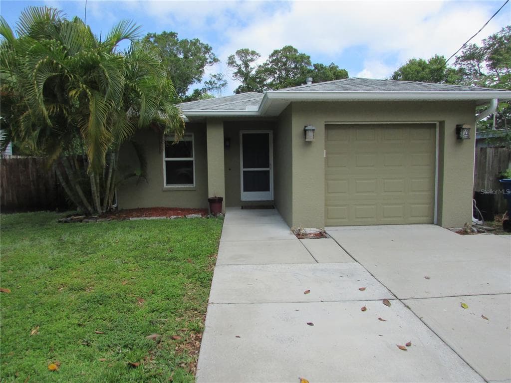 506 6TH AVENUE NW LARGO, FL 33770