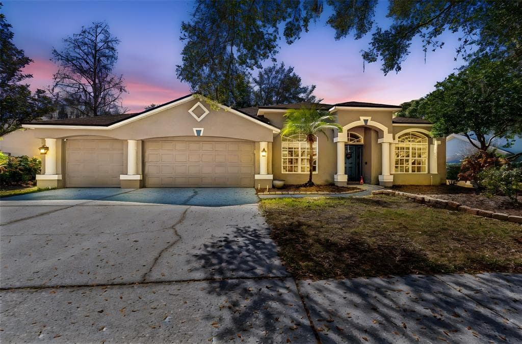 16005 PENWOOD DRIVE TAMPA, FL 33647