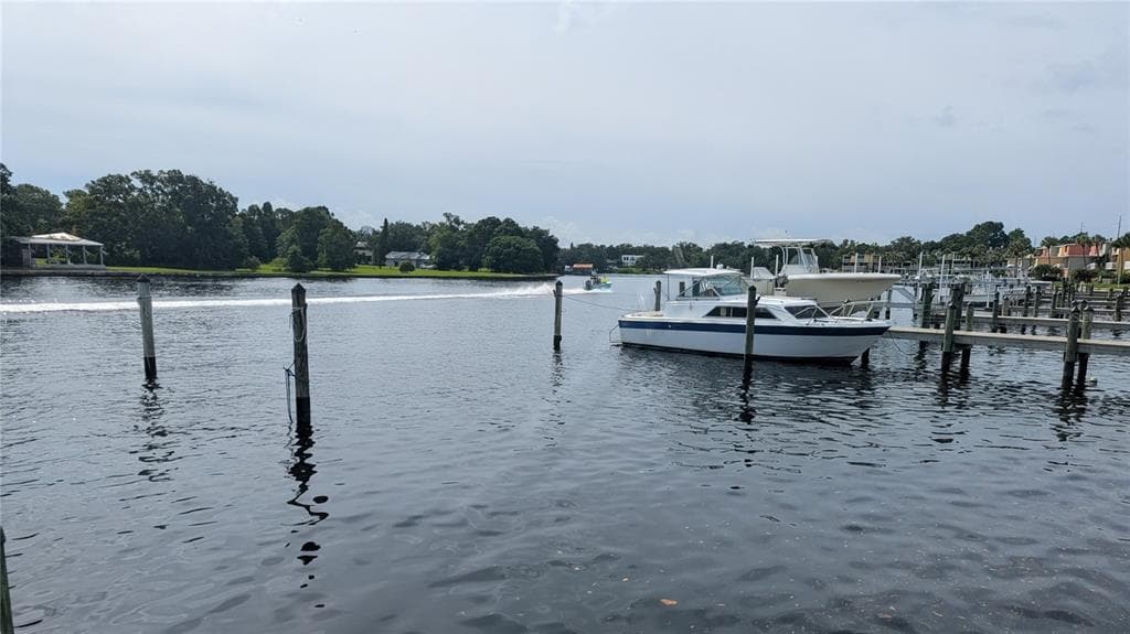 2424 W TAMPA BAY BOULEVARD UNIT K201 TAMPA, FL 33607