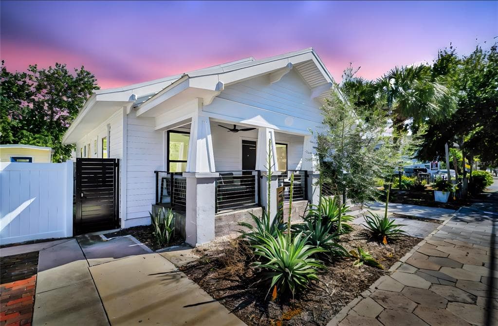 747 2ND STREET N ST PETERSBURG, FL 33701