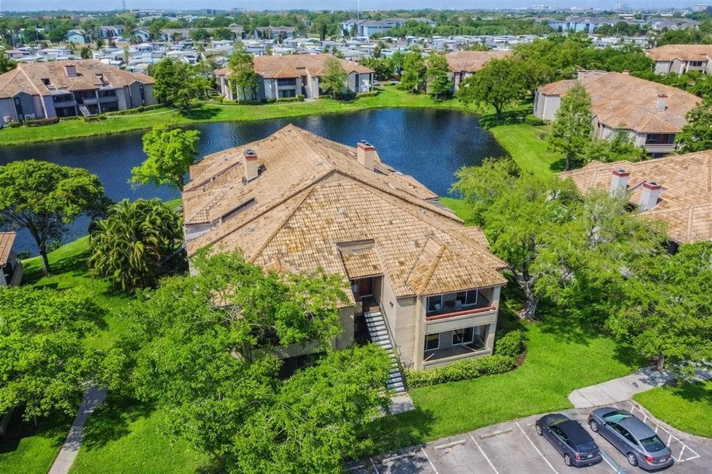 10263 GANDY BOULEVARD N UNIT 602 ST PETERSBURG, FL 33702