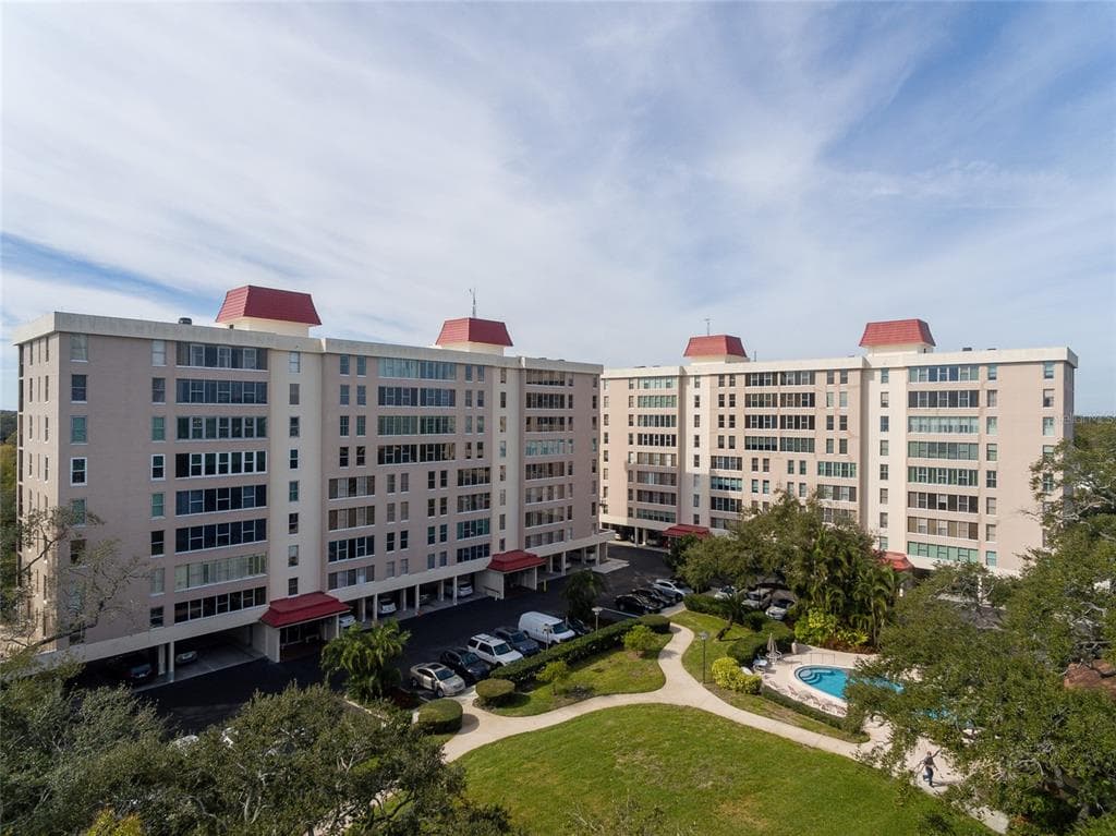 2405 S ARDSON PLACE UNIT 303A TAMPA, FL 33629