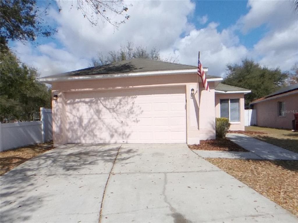 4432 COUNTRY HILLS BOULEVARD PLANT CITY, FL 33563