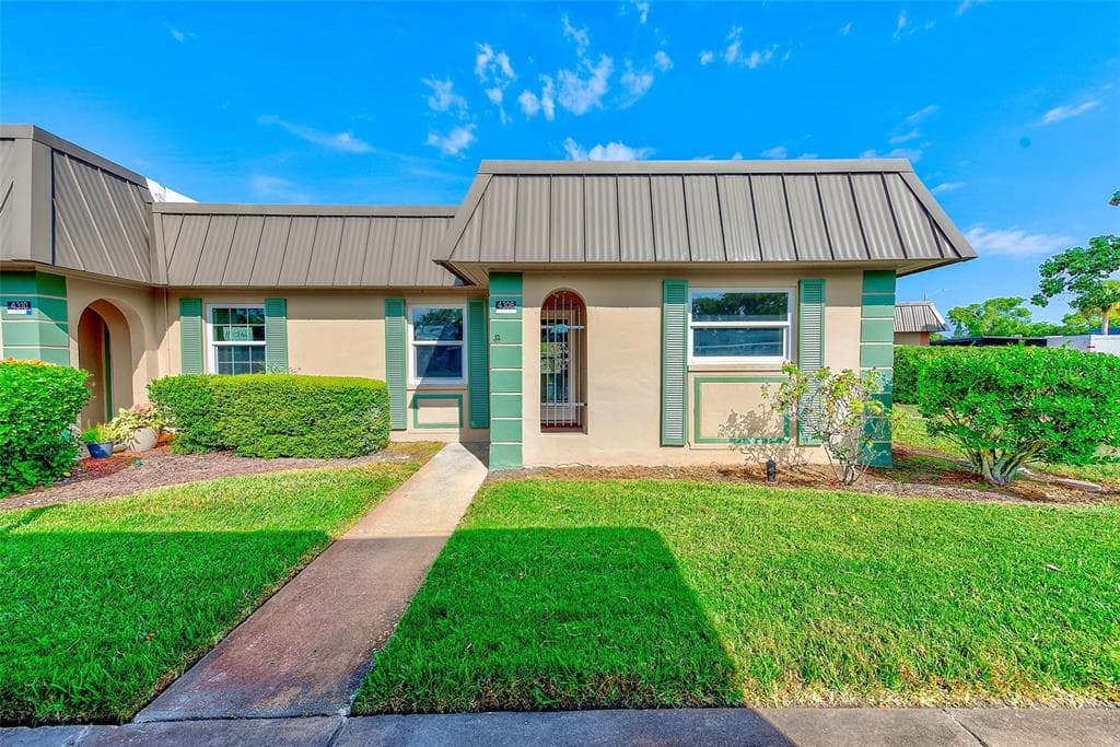 4308 SUMMERSUN DRIVE NEW PORT RICHEY, FL 34652