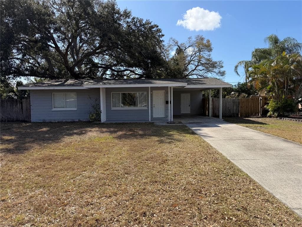 138 43RD AVENUE N ST PETERSBURG, FL 33703