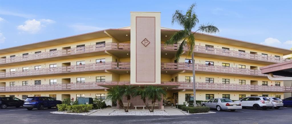 6188 80TH STREET N UNIT 310 ST PETERSBURG, FL 33709