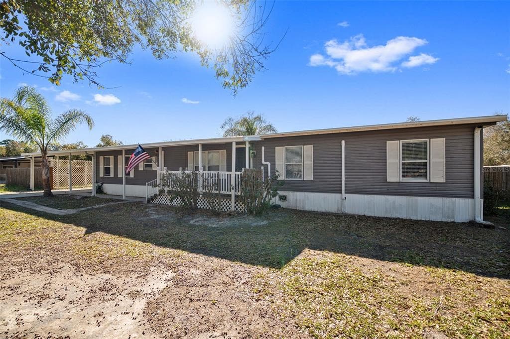 6329 SADDLETREE DRIVE WESLEY CHAPEL, FL 33544