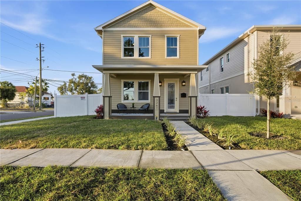 3267 EMERSON AVENUE S ST PETERSBURG, FL 33712
