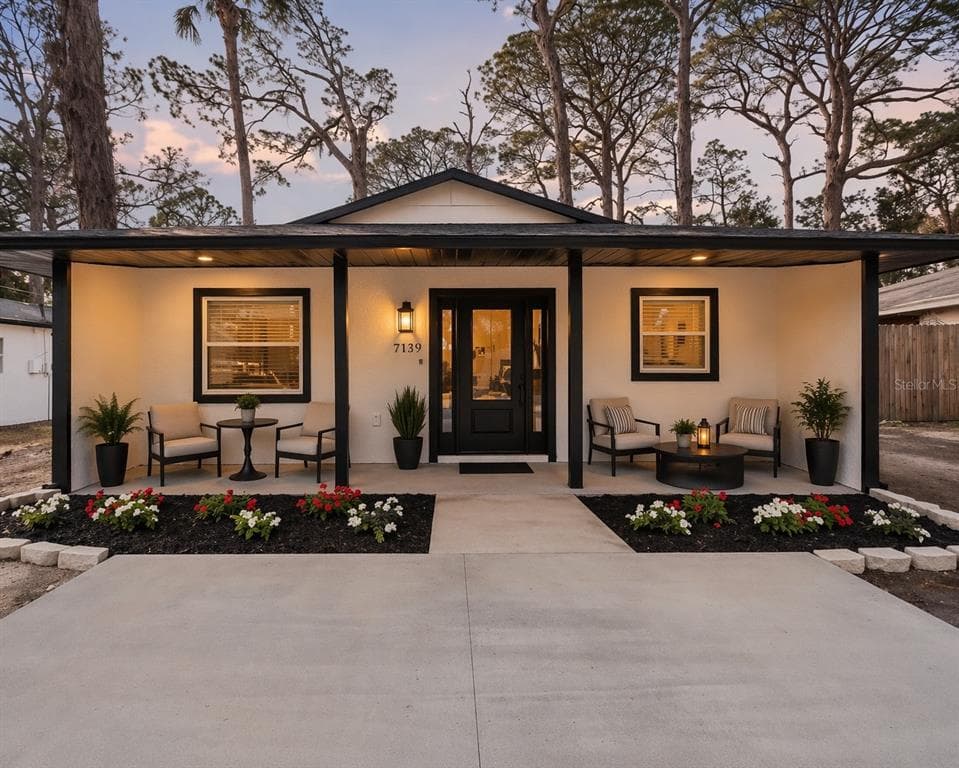 7139 PINEWOOD DRIVE