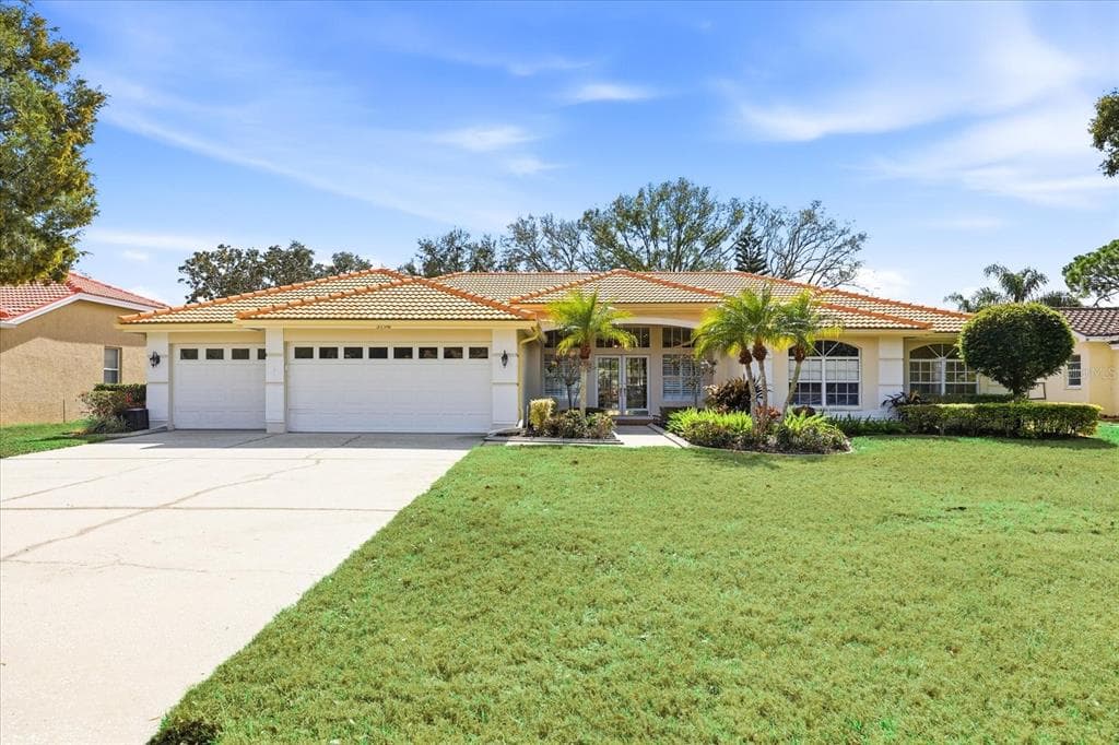 3196 CRESCENT OAKS BOULEVARD TARPON SPRINGS, FL 34688