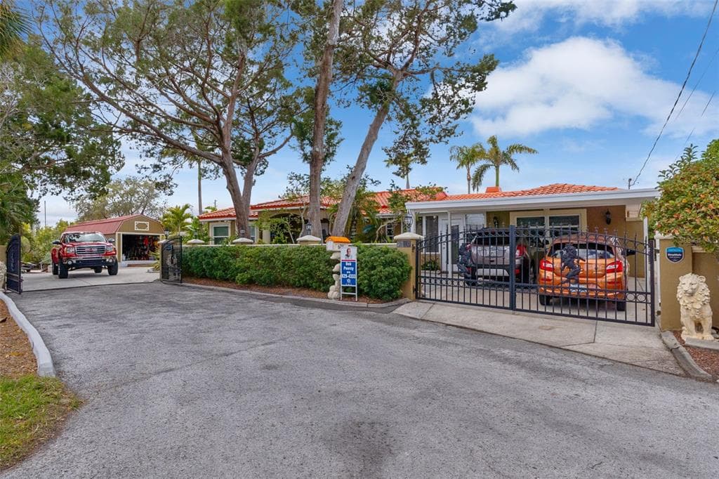 6719 UDELL LANE