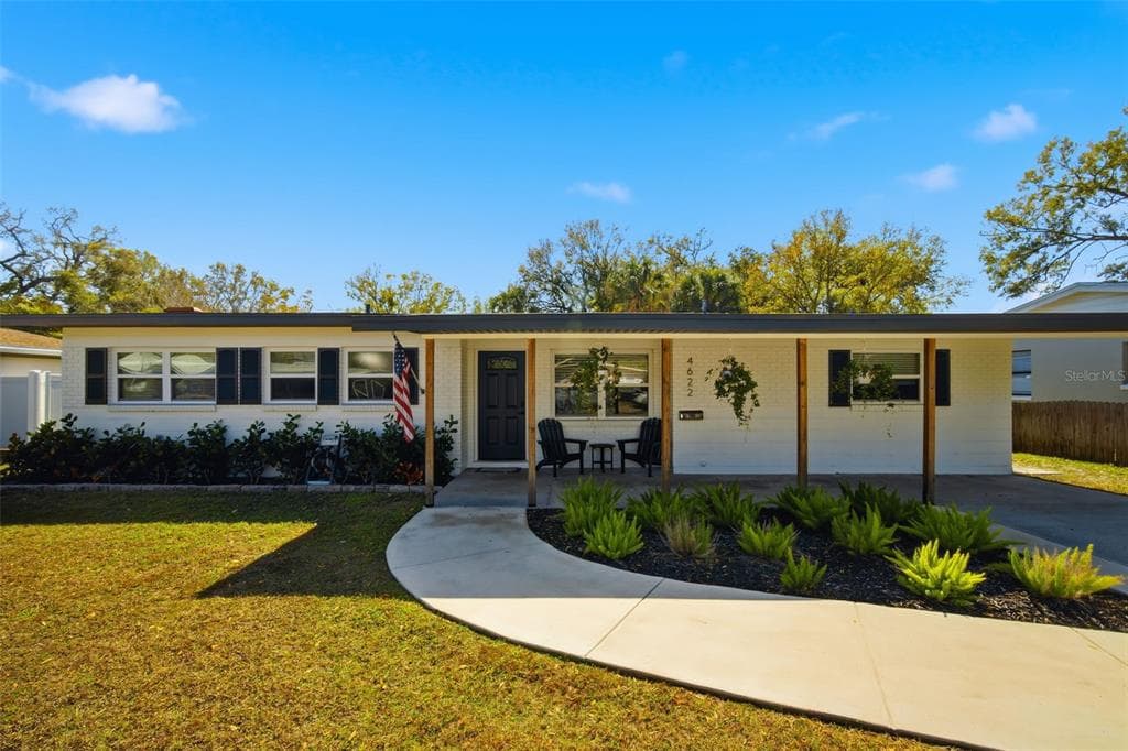 4622 W BAY COURT AVENUE TAMPA, FL 33611