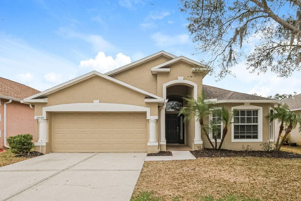 24909 GUN SMOKE DRIVE LAND O LAKES, FL 34639