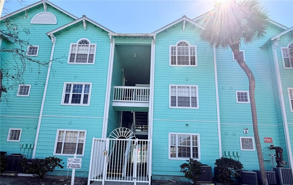 3002 W CLEVELAND STREET UNIT B5 TAMPA, FL 33609