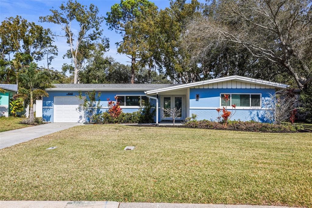 1042 IDLEWILD DRIVE N DUNEDIN, FL 34698
