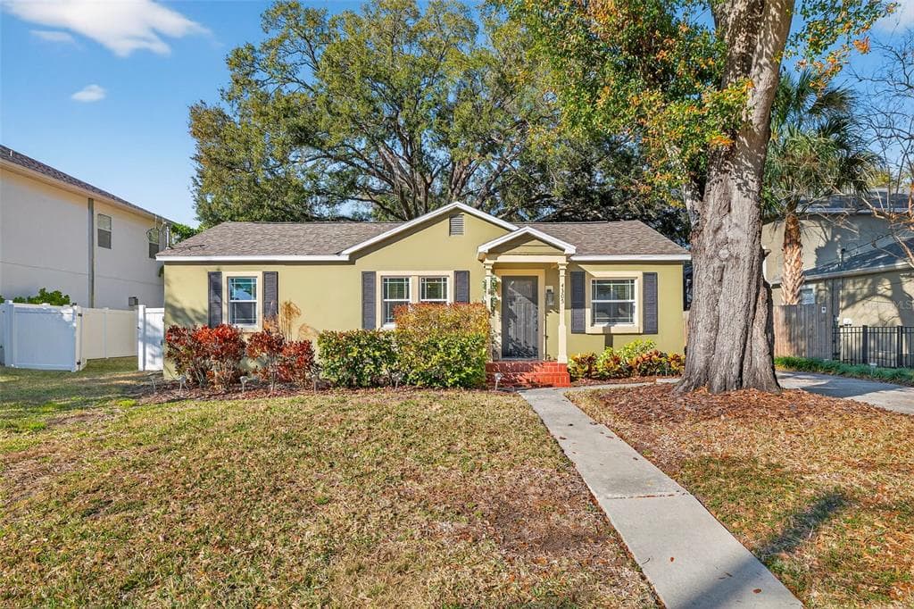 4305 W LEONA STREET TAMPA, FL 33629