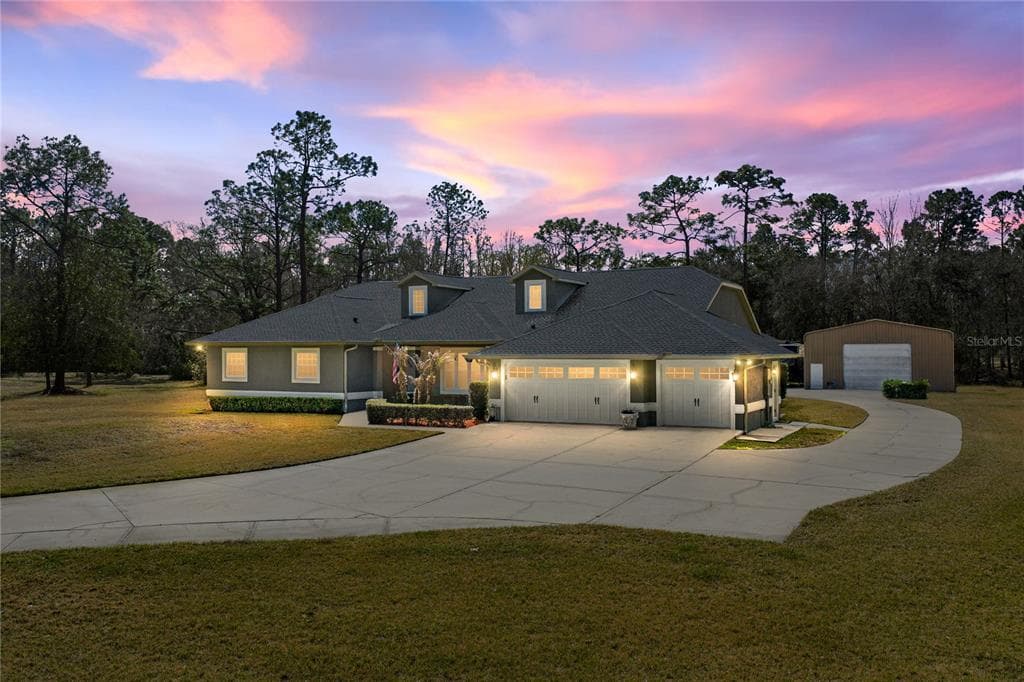 27154 RAVENS BROOK ROAD WESLEY CHAPEL, FL 33544