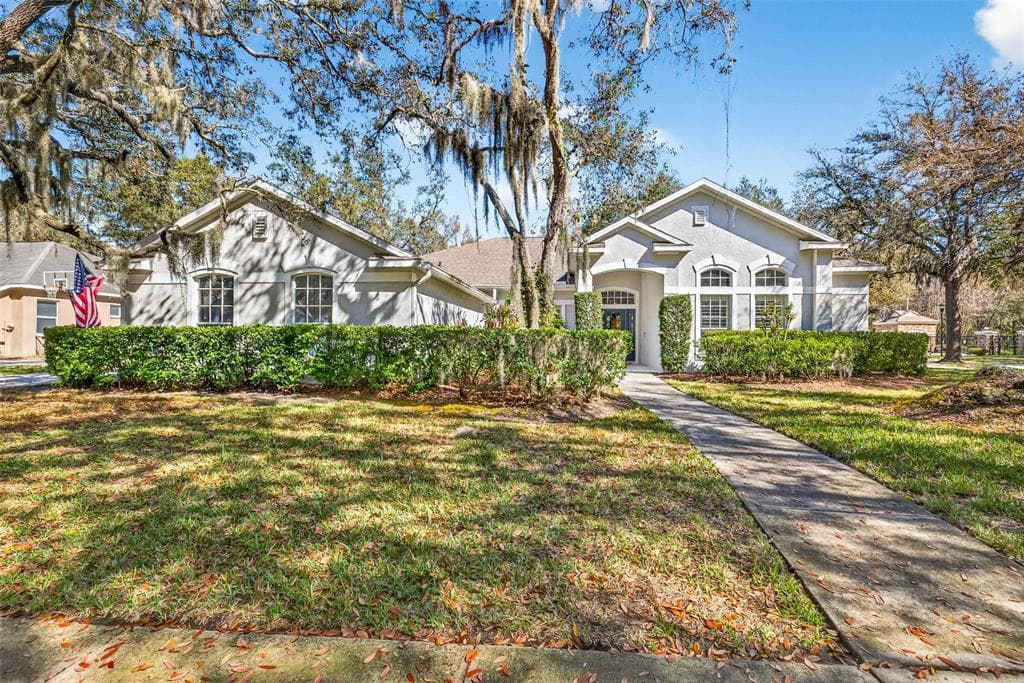 15036 EAGLERISE DRIVE