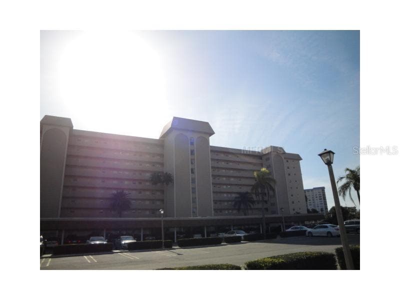 5200 BRITTANY DRIVE S UNIT 1804 ST PETERSBURG, FL 33715