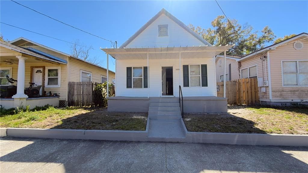 2332 W PINE STREET TAMPA, FL 33607