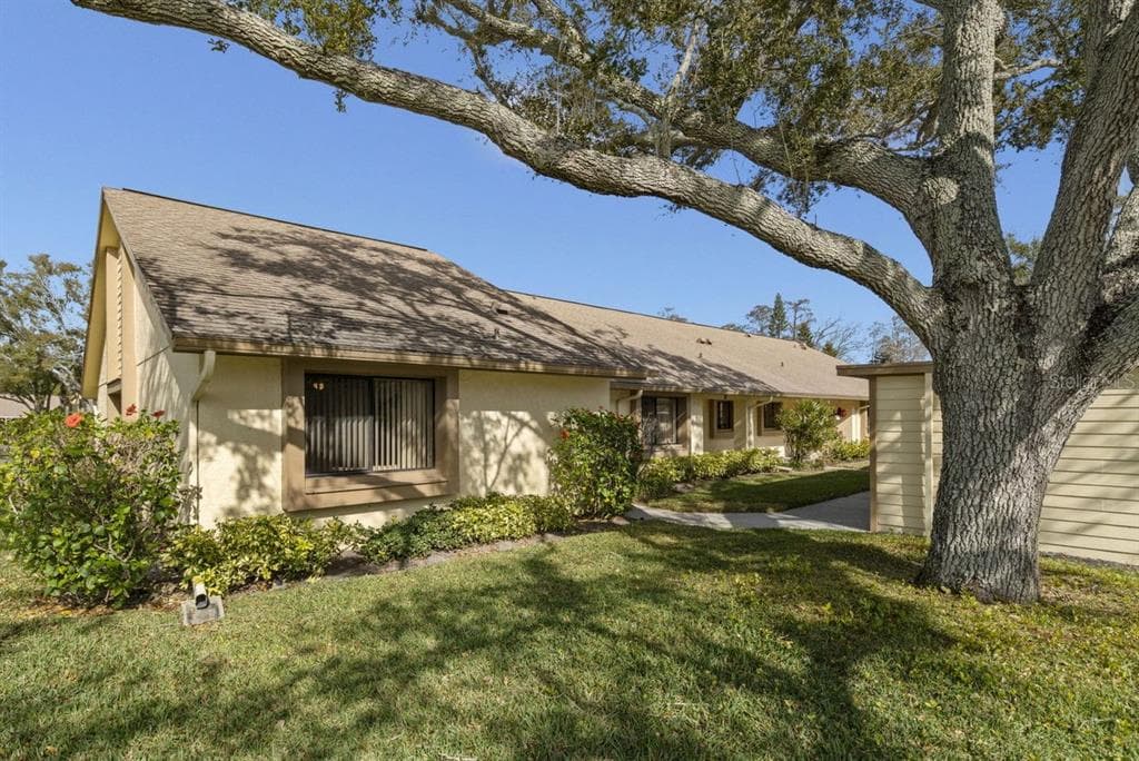 2573 OAKLEAF LANE UNIT 39A CLEARWATER, FL 33763