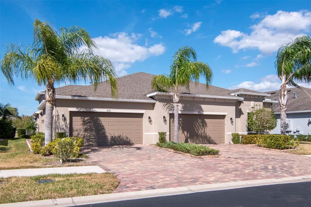 610 CHIPPER DRIVE SUN CITY CENTER, FL 33573