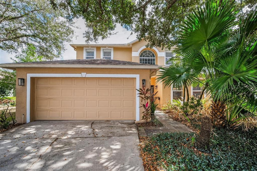 24809 HYDE PARK BOULEVARD LAND O LAKES, FL 34639