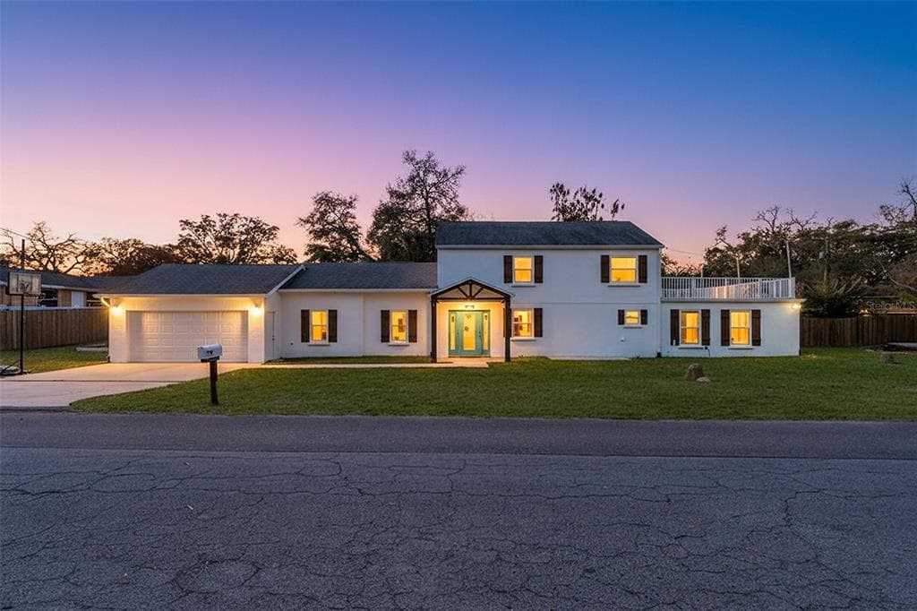 6106 N LYNN AVENUE TAMPA, FL 33604