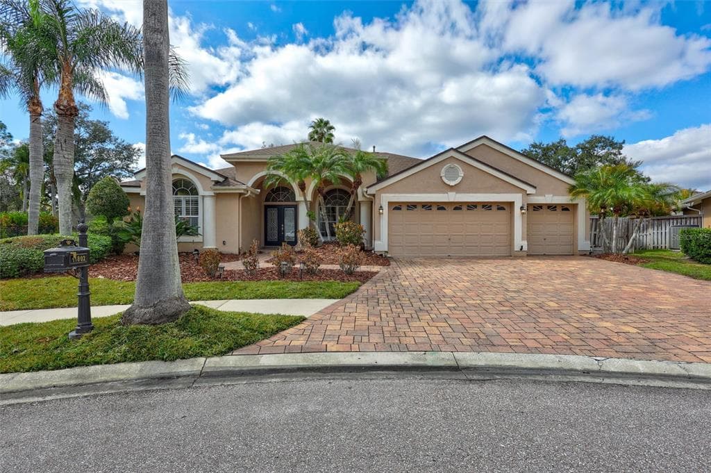 11802 MIDDLEBURY DRIVE TAMPA, FL 33626