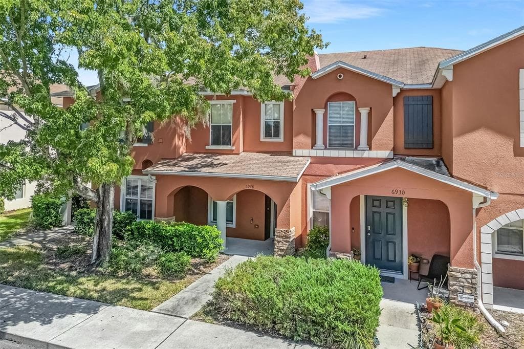 6928 HAWTHORNE TRACE LANE RIVERVIEW, FL 33578