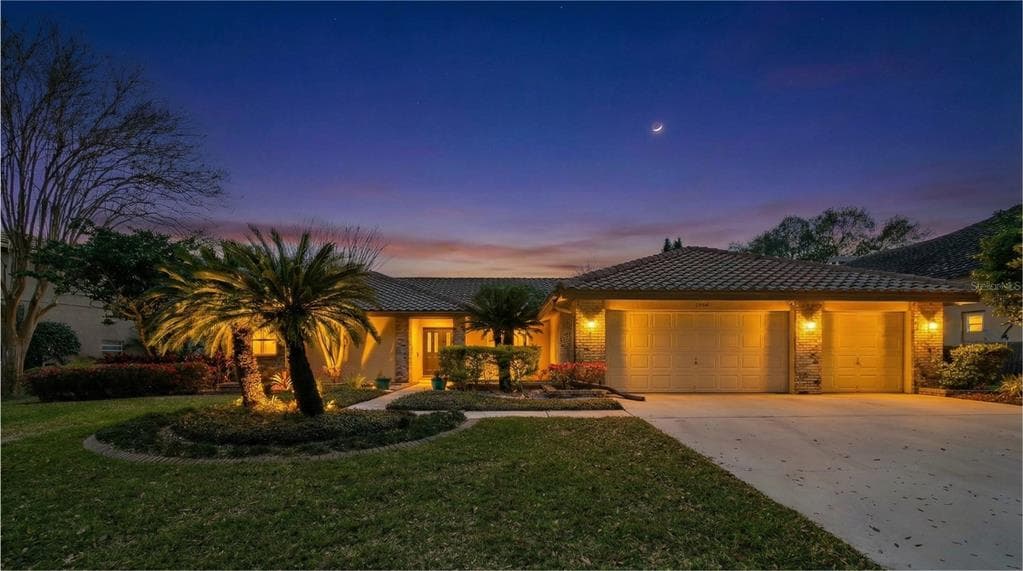 2194 PINNACLE CIRCLE N PALM HARBOR, FL 34684