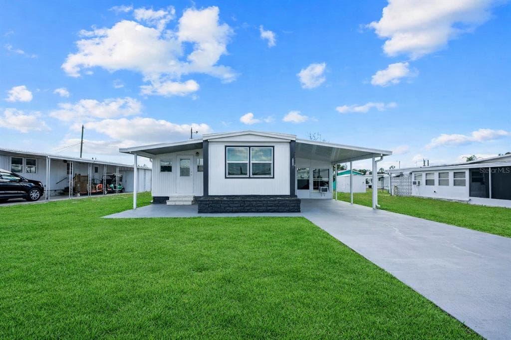 37240 BEVERLY AVENUE ZEPHYRHILLS, FL 33542