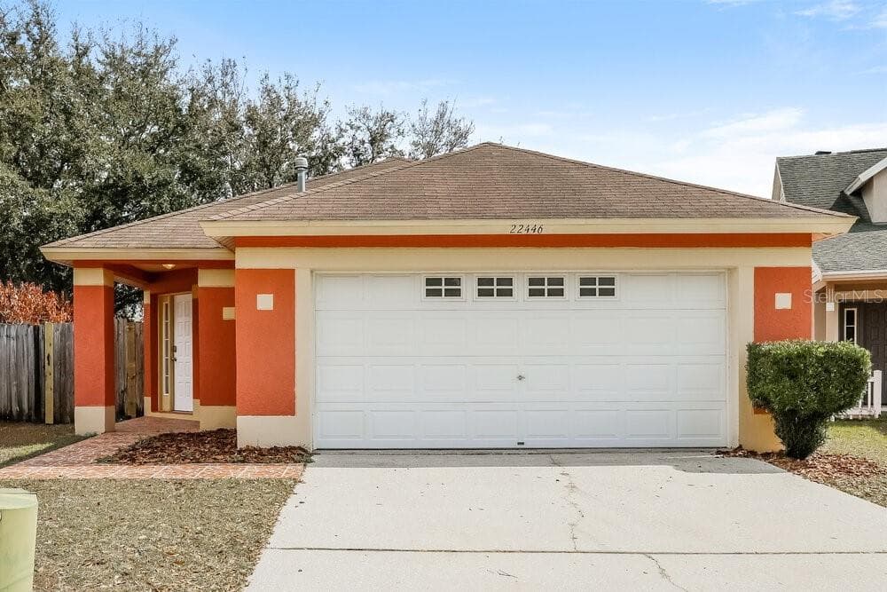 22446 CROWS NEST COURT LUTZ, FL 33549